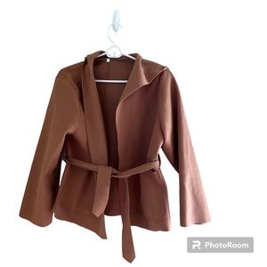 🟤Women’s size S, chestnut brown hooded jacket w/belt & pockets, barely worn🟤